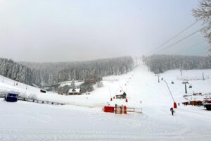 Skiareal an der Seilbahn
